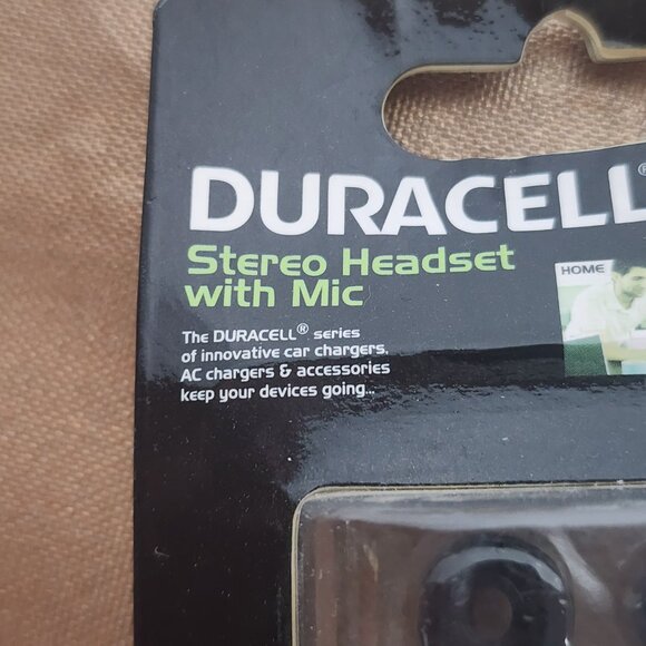 Duracell Passive Noise Reduction Black Stereo Headset with Hands Free Mic - Picture 9 of 16
